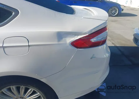 2014 Ford Fusion Energi Titanium из США, поврежденный, VIN 3FA6P0SU0ER111649